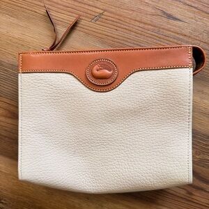 Dooney & Bourke Cream/Tan Cosmetic Zippered Pouch Pebbled All Weather Leather